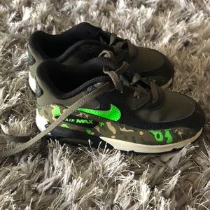 Nike 9C boys AirMax worn once
